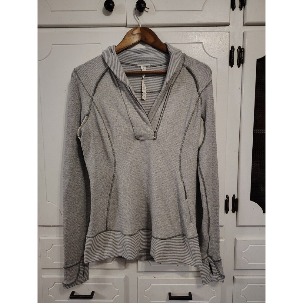 Lululemon Think Fast Pullover Thumbholes Light Gray Striped Women's 10 Sweater
